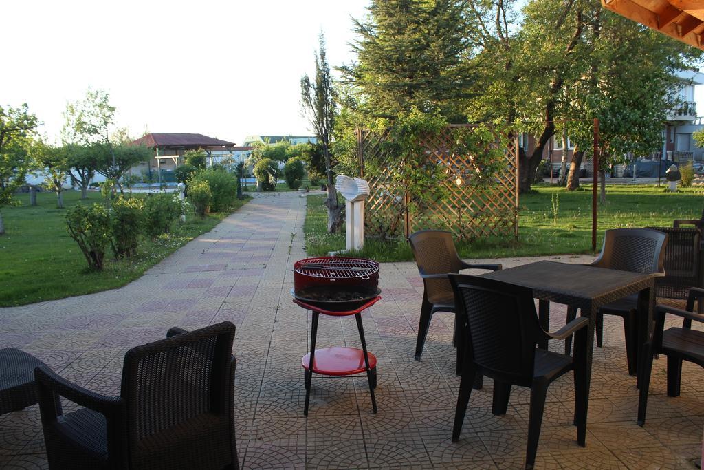 מלון פלובדיב Galeria In The Garden מראה חיצוני תמונה